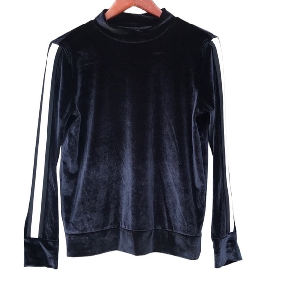 Xersion Velour Velvet‎ Long Sleeve Athletic Style Pullover Sweatshirt Top - Picture 1 of 8